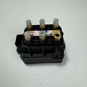 Air Suspension Solenoid Valve For Mercedes Benz W164/W166/W221/W251 2123200358 - Picture 1 of 7