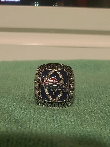Peyton Manning - NFL  Denver Broncos 2013 AFC Championship Ring Size 11 Cover