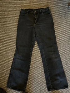 Wrangler Womens Blue Jeans Size 11X32 Straight Leg Mid Rise - Picture 1 of 7