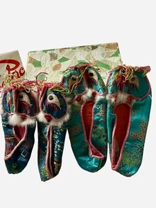 Pantofole Togo Poro Silk Dragon lotto di 2 made in Hong Kong taglia 5,5 e 6 vintage - Foto 1 di 23