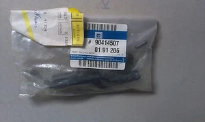 Vauxhall Opel Omega B Sunroof Guide Front RH 90414507GM - Picture 1 of 1