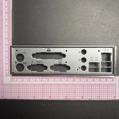 Protector de E/S ATX para placa base desconocida placa posterior de E/S Foto 1 de 2