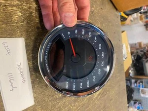 OEM Speedometer Harley Sport bob softail Road King 70900684b 1k - Picture 1 of 4
