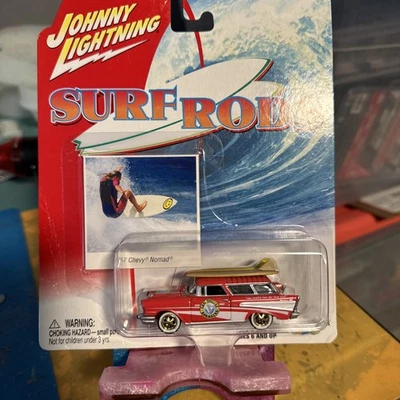 Johnny lightning white lightning surf rods 57 Chevy nomad crease on card see pic - image 1 of 4