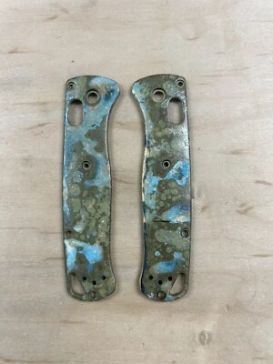 Básculas Bugout de latón hechas en banco de naufragio “Adrift” personalizadas Foto 1 de 2