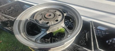 rear wheel, kawasaki concours zg1000, 1997 Foto 1 de 4