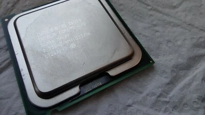 Processore Intel Core 2 Duo E6550  - Socket 775 - Immagine 1 di 2