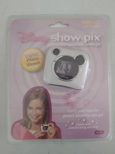 Visor de fotos digital vintage de Disney Show-Pix blanco/rosa - Imagen 1 de 2