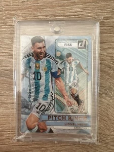 PANINI PITCH KINGS  FOOOTBALL TRADING CARD LIONEL MESSI #01 - Zdjęcie 1 z 6