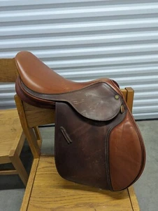 Circuit By Dover Saddlery Equestrian Horse Riding Saddle  - Picture 1 of 17