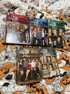 One Tree Hill DVD Lot (5) Complete Seasons of  2 3 4 6 9  - Image 1 of 3