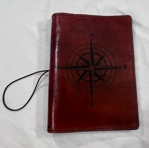 "Diario de cuero recargable con brújula 6"" de ancho x 8,5"" T" - Imagen 1 de 4