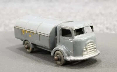 VTG LESNEY MATCHBOX 1-75 SERIES KARRIER REFUSE COLLECTOR No 38  MADE IN ENGLAND - Image 1 of 4