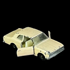 Vintage Matchbox Lesney No 25 Ford Cortina Made In England - Picture 1 of 15