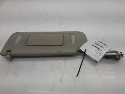 Parasol izquierdo conductor iluminado 07-14 Cadillac Escalade 22850306 Foto 1 de 4