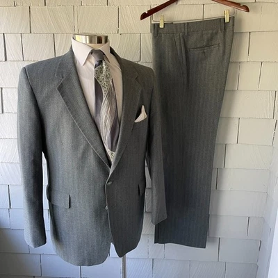 80s Vintage Levi Strauss Business Class Gray Mens 2-Btn 2pc Swanky Suit Size 46R - Image 1 of 4