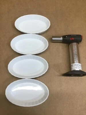 BonJour Chef's Tools Crema Butano Brûlée Antorcha y Porcelana Ramekin Set, 5 piezas. Foto 1 de 4