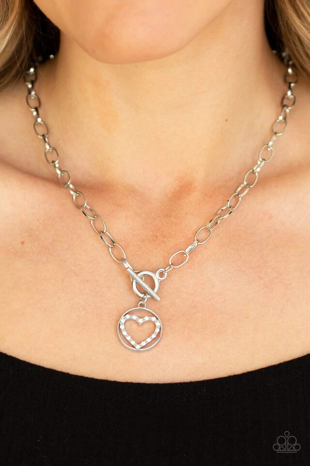 White Paparazzi Necklace | eBay