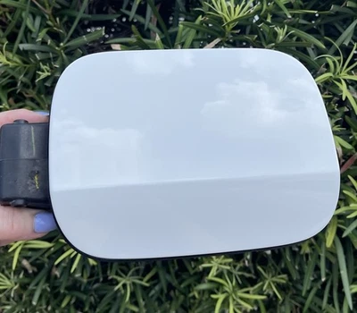 VW JETTA 2011-17 montaje de puerta de llenado de combustible 5C6 809 999 OEM 11 12 13 14 15 16 17 Foto 1 de 4