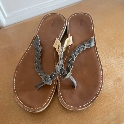 OluKai Kahiko Women's W10 eu 40 Sandals Full-Grain Leather Flip-Flop Thong - Image 1 of 4