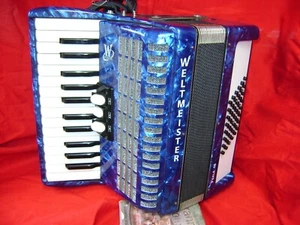 WELTMEISTER PERLE 48 BASS ACCORDION ULTRA LIGHTWEIGHT - Picture 1 of 6
