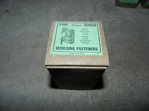 Lot of 90 pc NORS Ford Merc1955 Door Quarter Panel Molding Fasteners Auveco 2568 - Picture 1 of 9