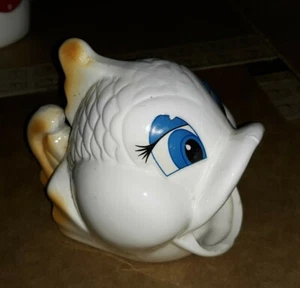 Vintage White Big Blue Eyed Whale Kitchen Sink Scrubby Holder - Picture 1 of 5