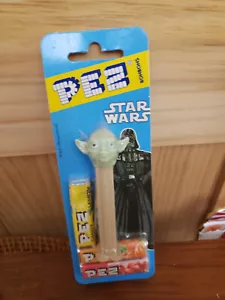 Vintage Star Wars - Yoda Pez Dispenser 1990's Hungary NOS Sealed Card w/Candy - Picture 1 of 2