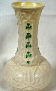 1946-1955- Irish BELLEEK 5 1/4"  SHRAMROCK SPILL VASE - 4th MARK/green - MINT! - Picture 1 of 7