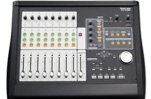 TASCAM FW1082 - Foto 1 di 4