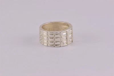 Anillo Monet Plata de Ley 10mm Baguette Circonita Cúbica Puño Banda 925 Talla: 7 Foto 1 de 4