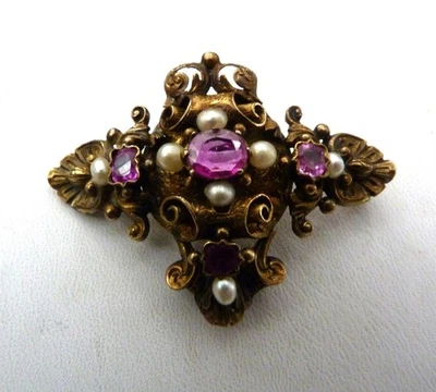 PINO ORNAMENTADO ANTIGO VINTAGE OURO AMARELO 18K PÉROLAS TURMALINA ROSA ~ 8,6 GRAMAS - Imagem 1 de 4