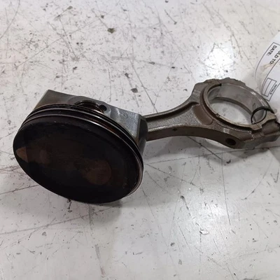Jeep Compass 2.4 Single Piston With Connecting Rod   2018 2019 2020 2021 2022 - Image 1 of 4