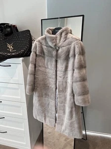 £8000 Genuine Fur Real Mink Fur Gray Coat Size XS-M - Picture 1 of 4