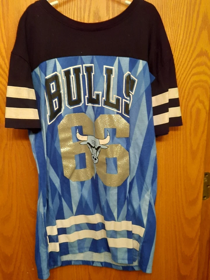 Women's Chicago bulls NBA 66 blue T -Shirt  XS - Image 1 of 4