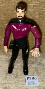 VINTAGE STAR TREK: THE NEXT GENERATION - S1 WILLIAM T RIKER ACTION FIGURE 1992 - Picture 1 of 5
