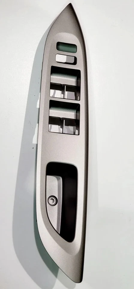 07-16 NUEVO TOYOTA YARIS 4D SEDÁN PLATEADO MAESTRO INTERRUPTOR VENTANA ELÉCTRICA BISEL MOLDURA Foto 1 de 1