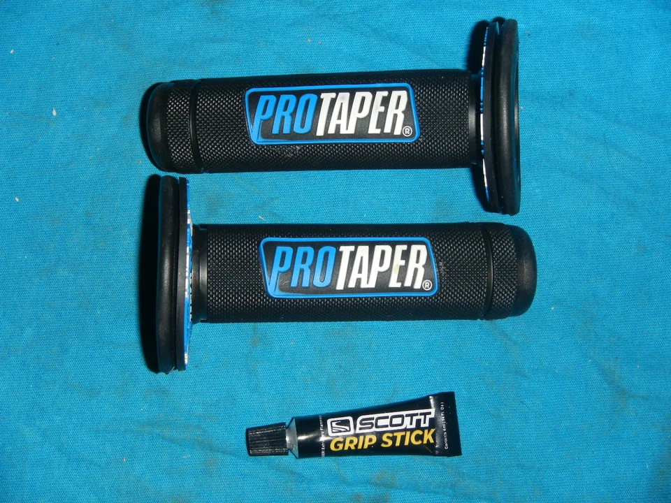 JUEGO DE EMPUÑADURAS DE BARRA DE MANILLAR MX 7/8 pulgadas Maico ATK Ossa Trial Bultaco beta cz  Foto 1 de 1