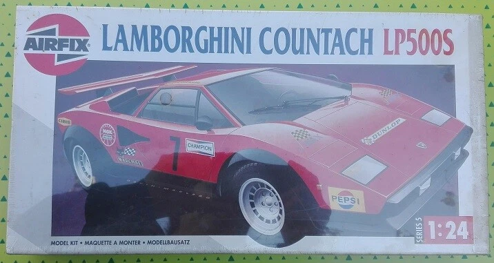 Airfix kit montaggio Lamborghini Countach LP500S 1/24 1991 - Immagine 1 di 1