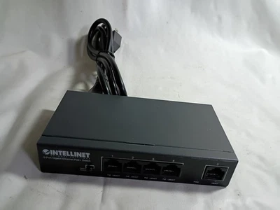 Intellinet 561792 V2 IPS‑05G‑40W 5‑Port Gigabit Ethernet PoE+ Switch – Pre‑Owned - Image 1 of 4