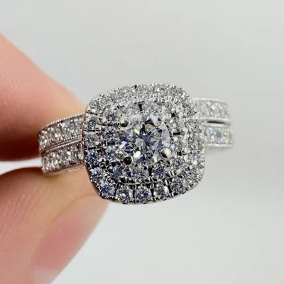 Juego de anillos nupciales de diamantes Neil Lane de 1,20 quilates corte redondo oro blanco de 14 k talla 7,5 Foto 1 de 4