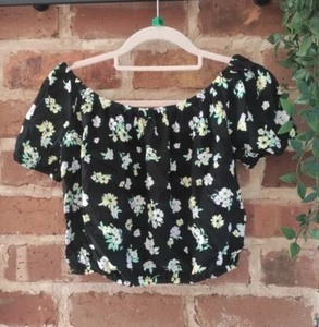 BNWT New Look 14 Year Old Girl Black Floral Crop Top - Picture 1 of 3