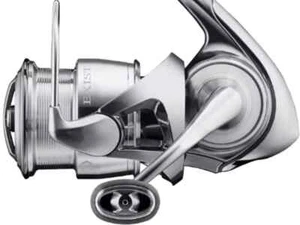 Daiwa 22 EXIST PC LT3000-XH Daiwa highest grade spinning Reel Ship from Japan 1 - Picture 1 of 9