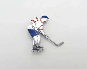 Rare 1930s Vintage Ice Hockey Player Badge/Brooch by Stratton & Co. - Picture 1 of 3