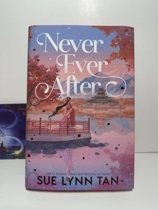 Fairyloot Exclusive 1st Edition Sprayed Edges - Never Ever After by Sue Lynn Tan - Imagen 1 de 13