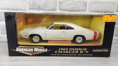 Dodge Charger R/T 1:18 Diecast 32260 ERTL American Muscle White 1969 - Imagem 1 de 4