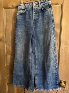 Ladies/ Teens Pimkie Wide Leg Cropped Jeans Size 34 ( 26” Waist) Casual, Holiday - Picture 1 of 2