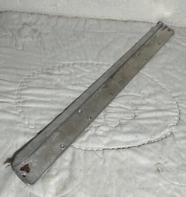 Alféizar de puerta de conductor de aluminio Edsel Citation 1958 placa de desgaste moldura de escalón original Foto 1 de 4