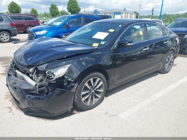 Conjunto de filtro de aire usado se adapta a: Nissan Altima SDN 2017 2,5 L 4 cilindros grado A Foto 1 de 4