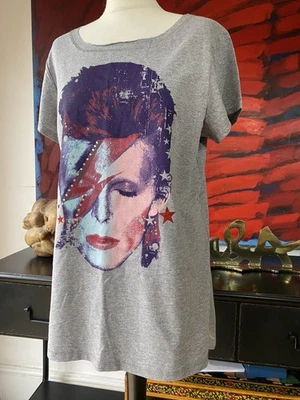 David Bowie Graphic T-Shirt Aladdin Sane Lightning Bolt Top Size 18  - Image 1 of 4